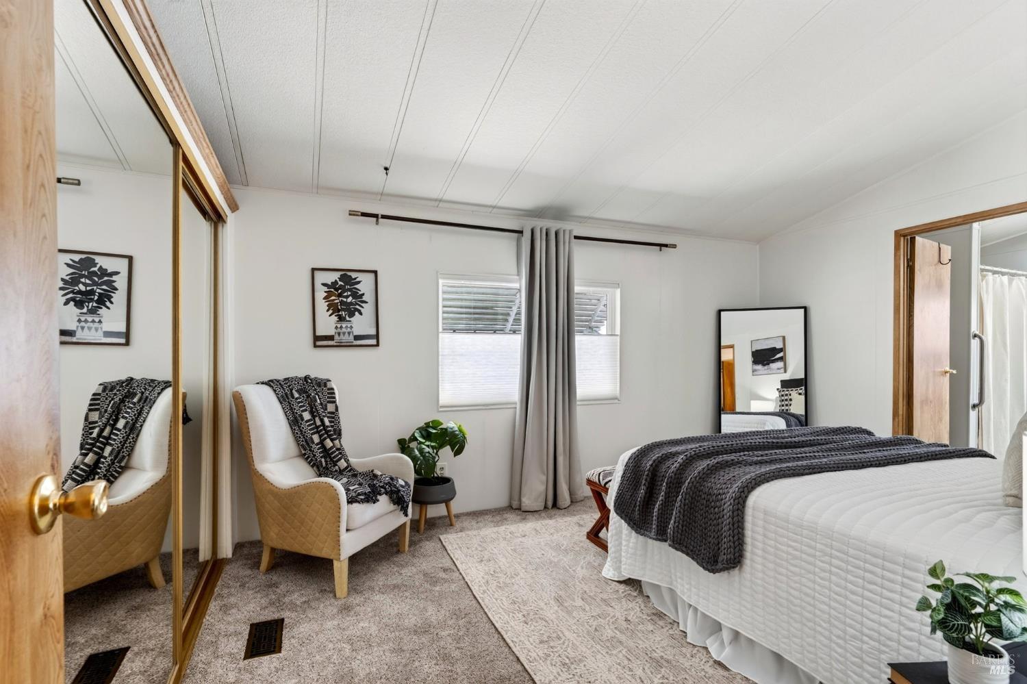 6468 Washington Street Unit: #80
