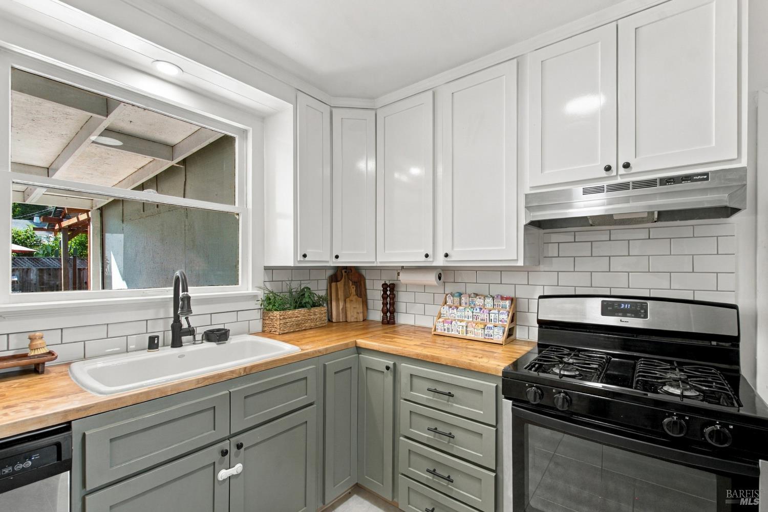 129 Dewitt Avenue