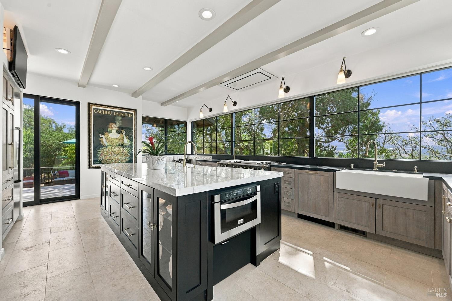 9 Burning Tree Court