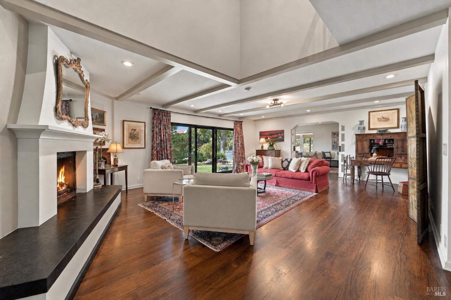 9 Burning Tree Court