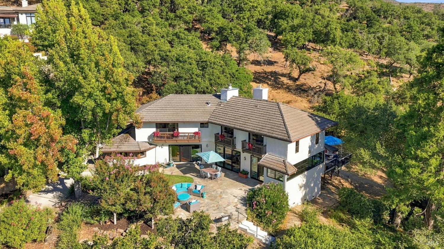 9 Burning Tree Court