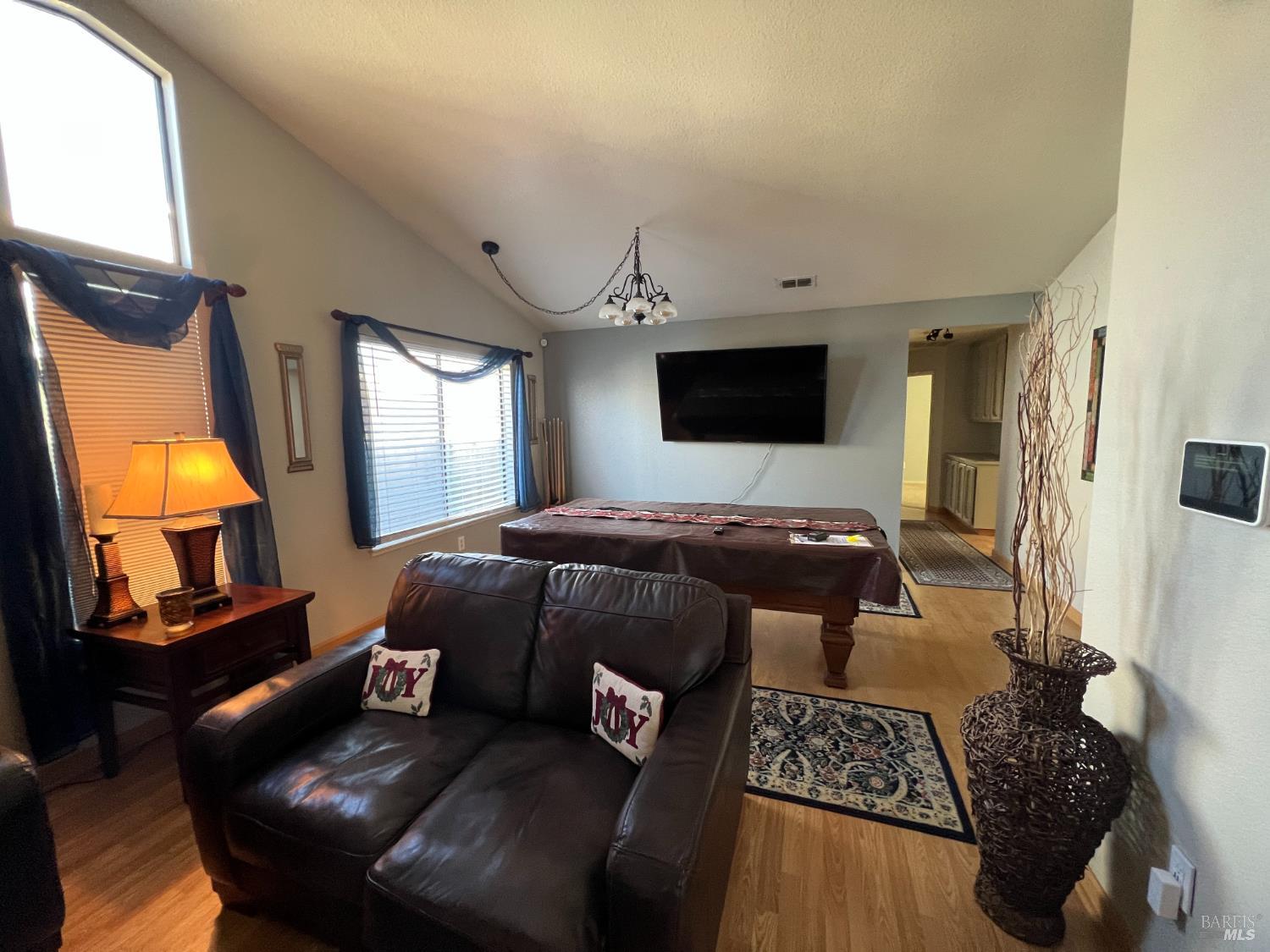 648 Chaucer Lane