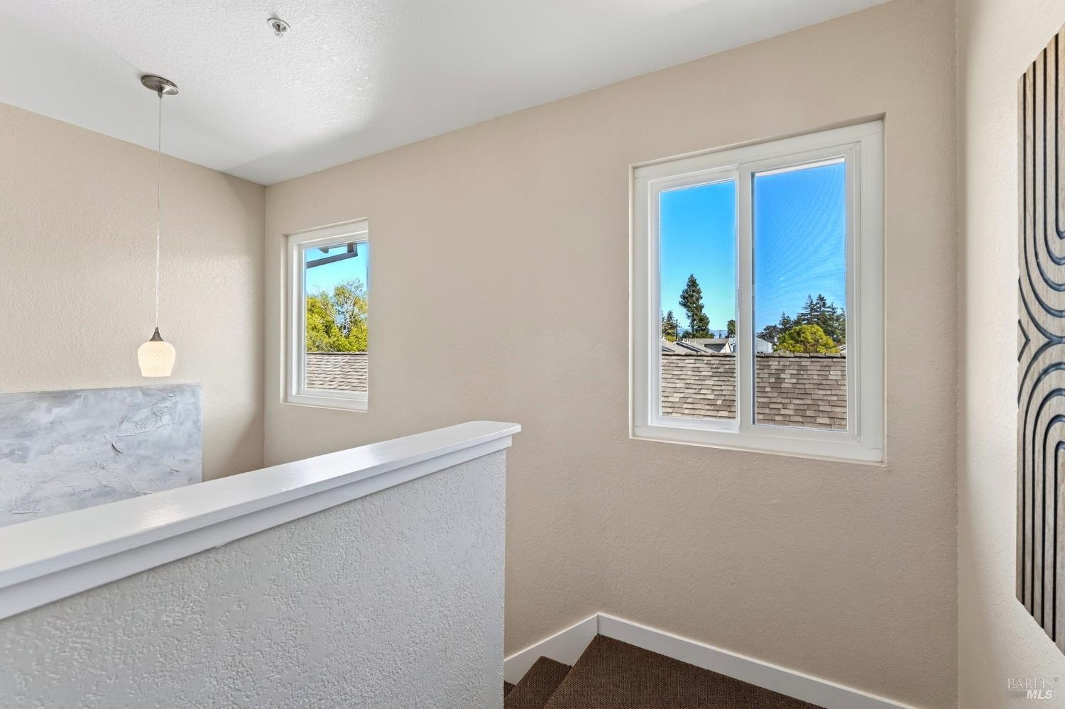 27 Blossom Court W