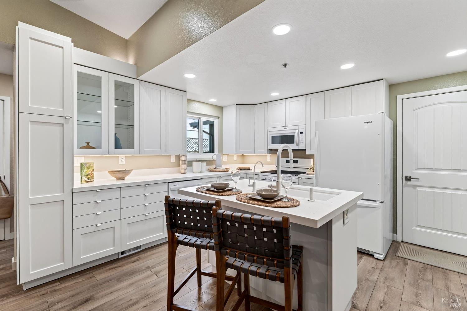 27 Blossom Court W