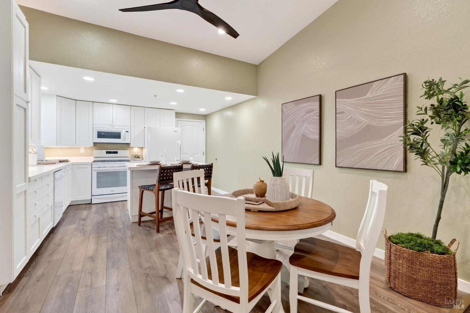 27 Blossom Court W