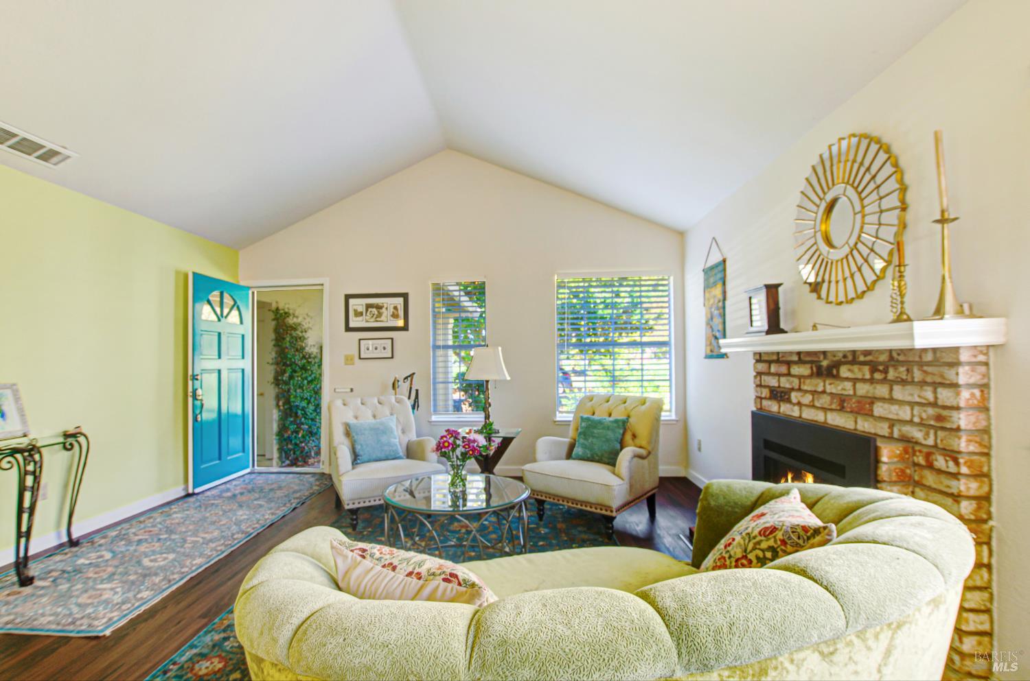 2338 Lakepark Drive