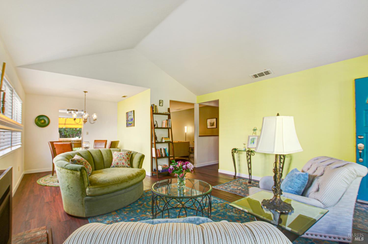 2338 Lakepark Drive