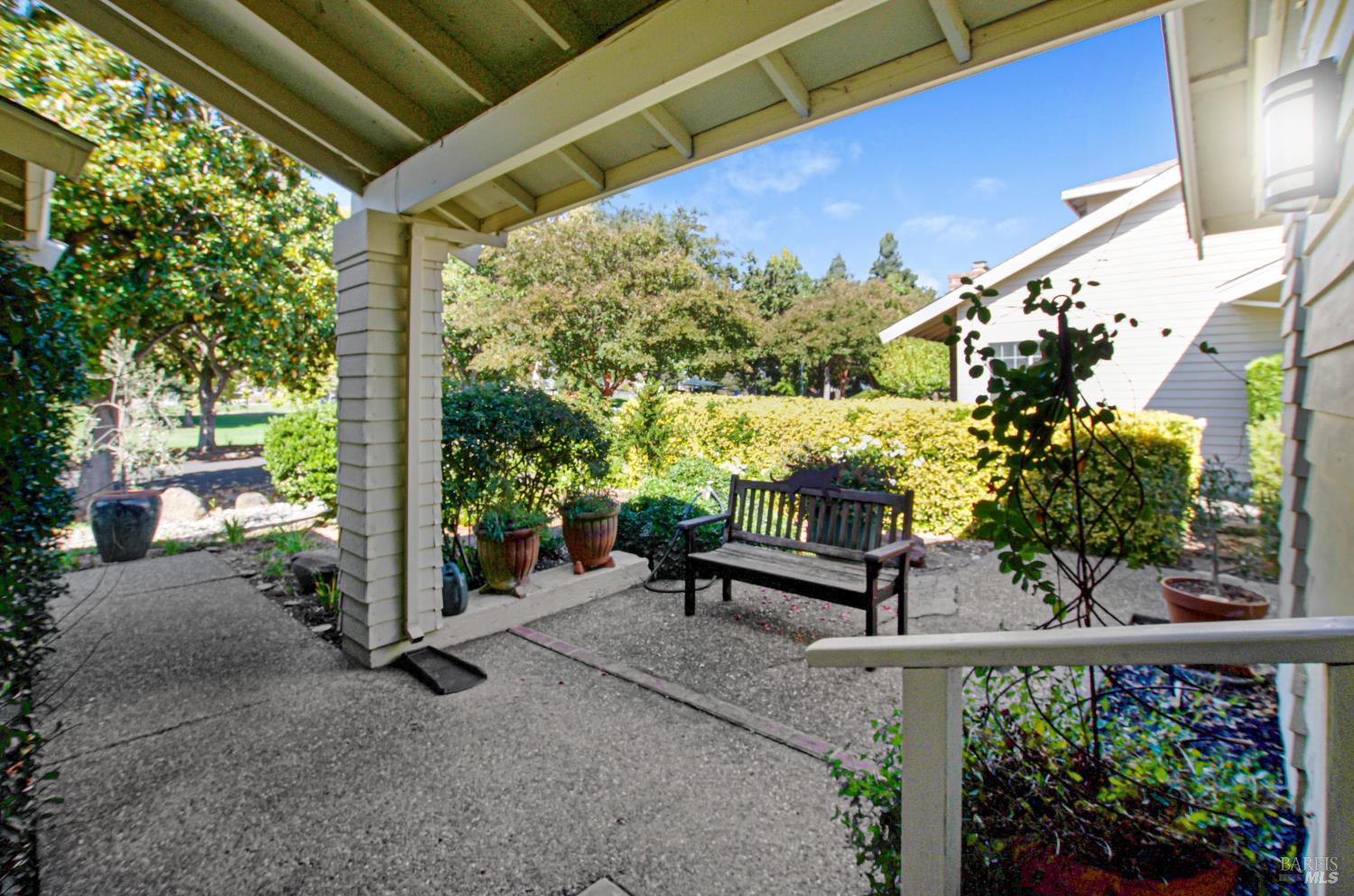 2338 Lakepark Drive