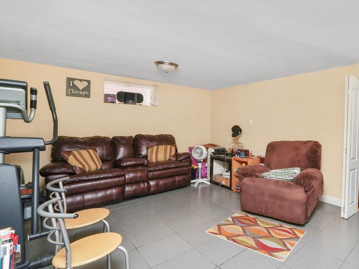 1809 MAPLE Avenue