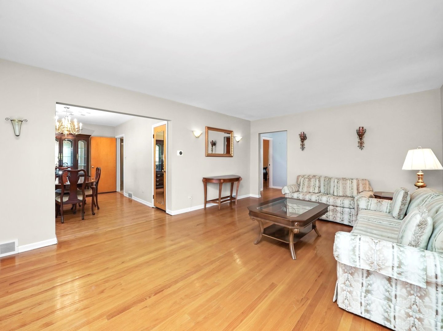 92 N Wolf Road