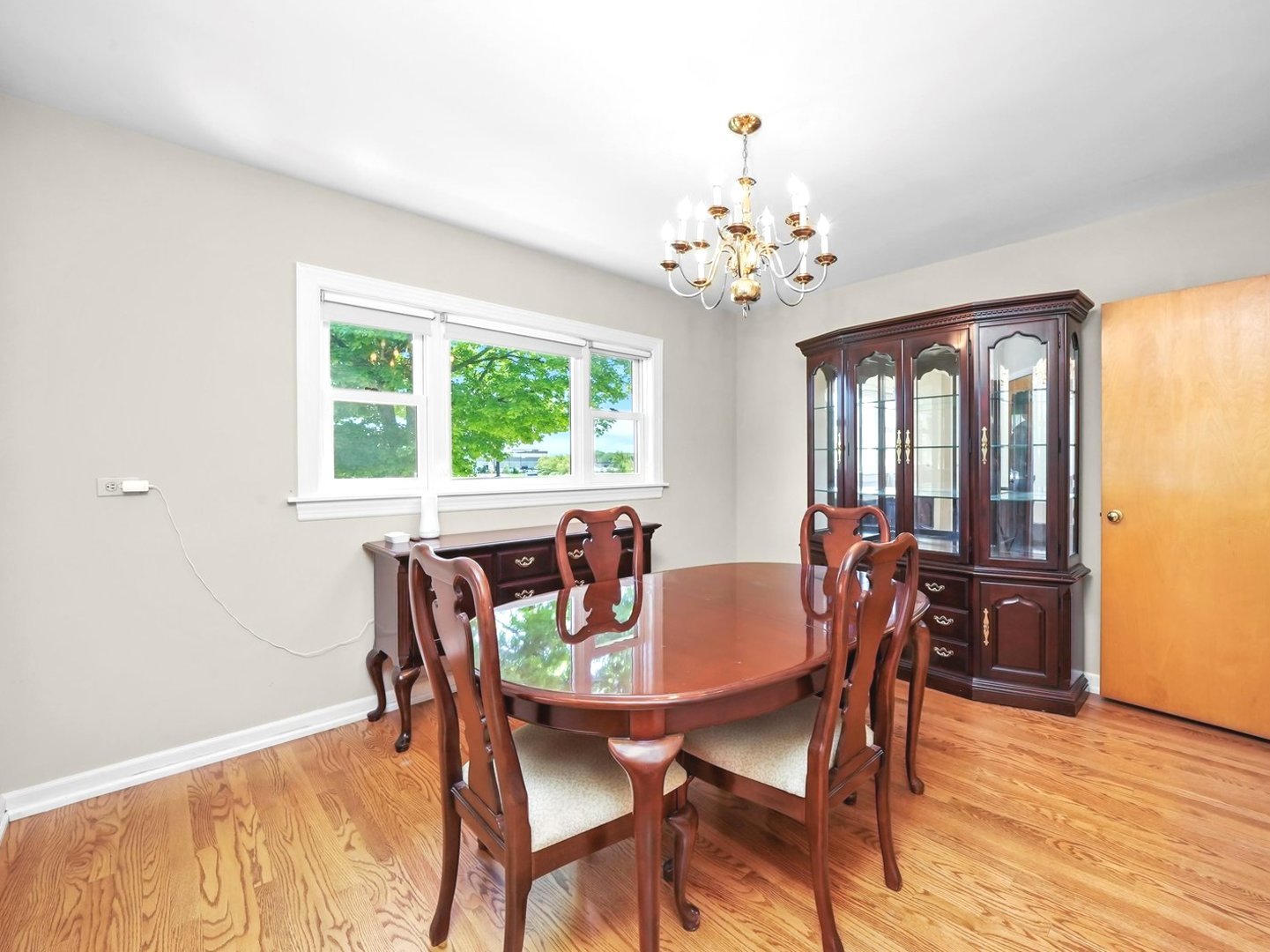 92 N Wolf Road