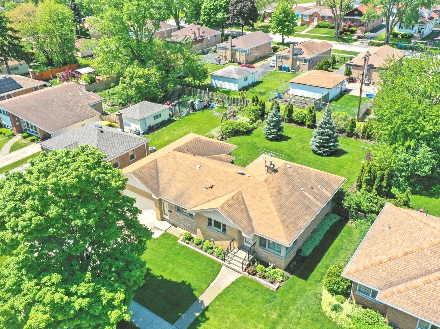 92 N Wolf Road