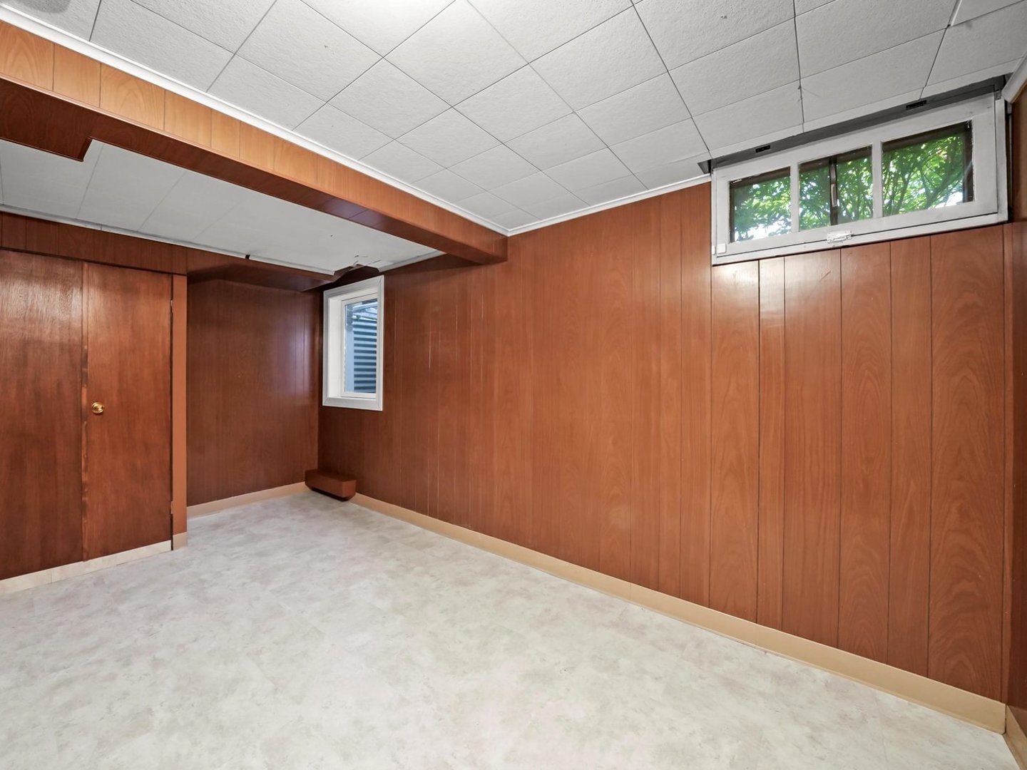 92 N Wolf Road