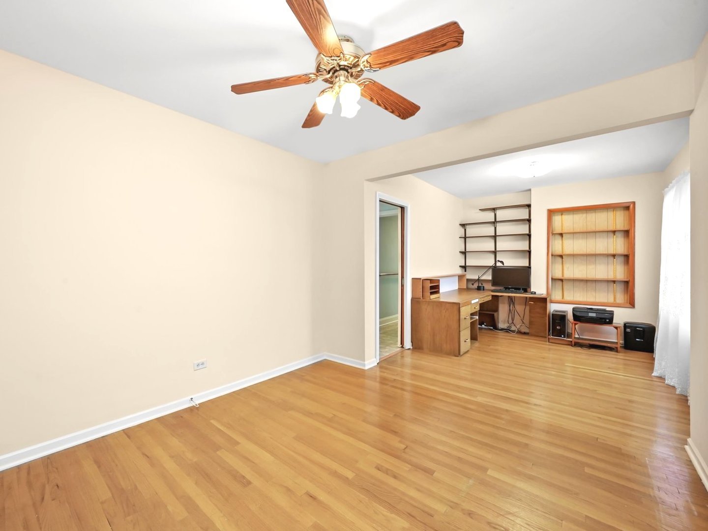 92 N Wolf Road