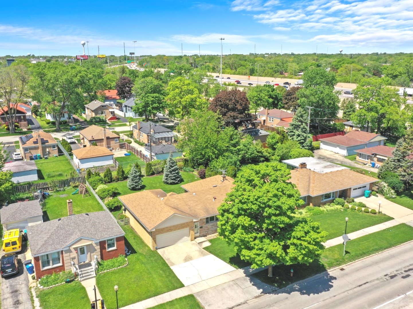 92 N Wolf Road