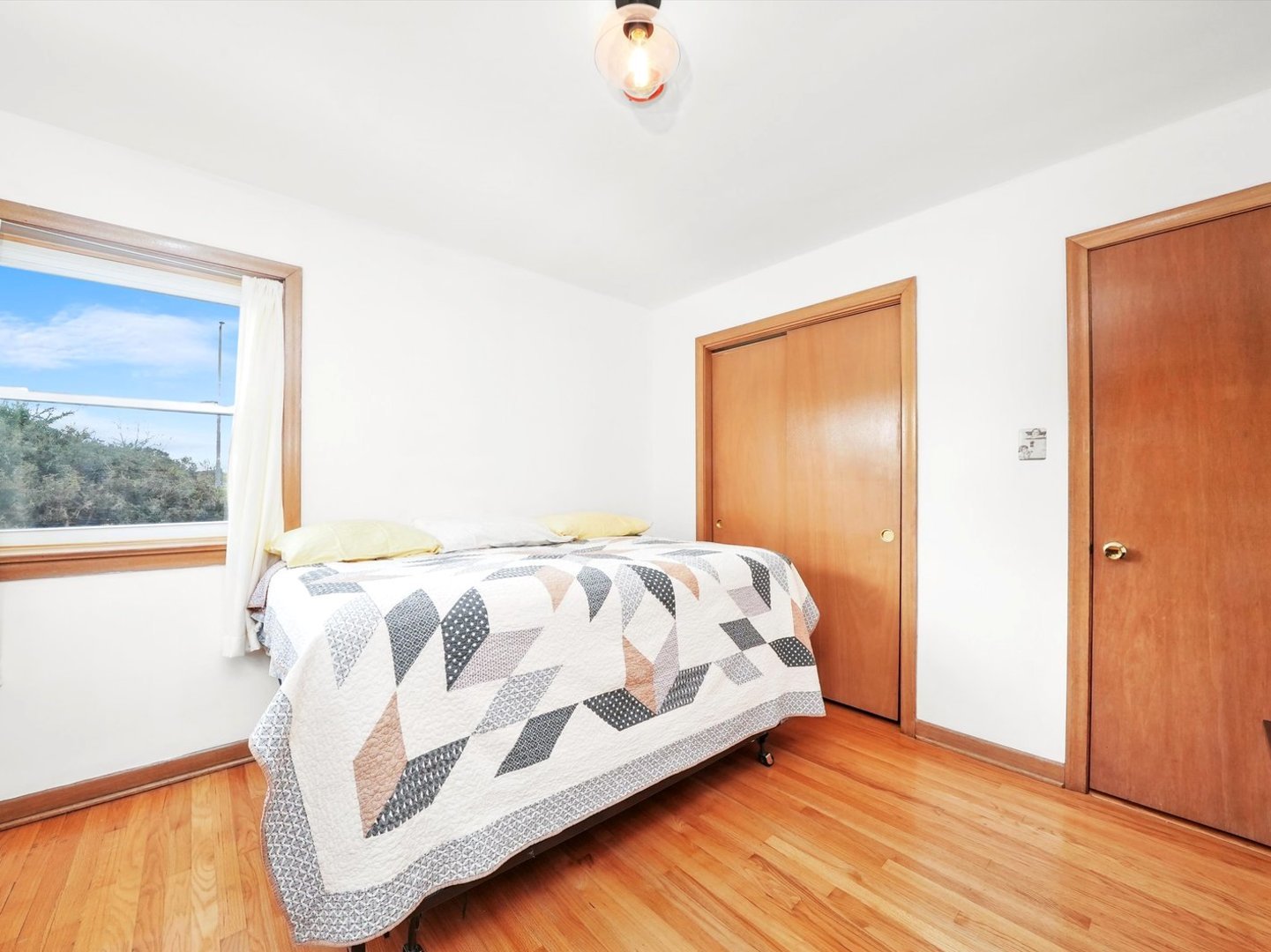 10351 Dickens Street Unit: 1W