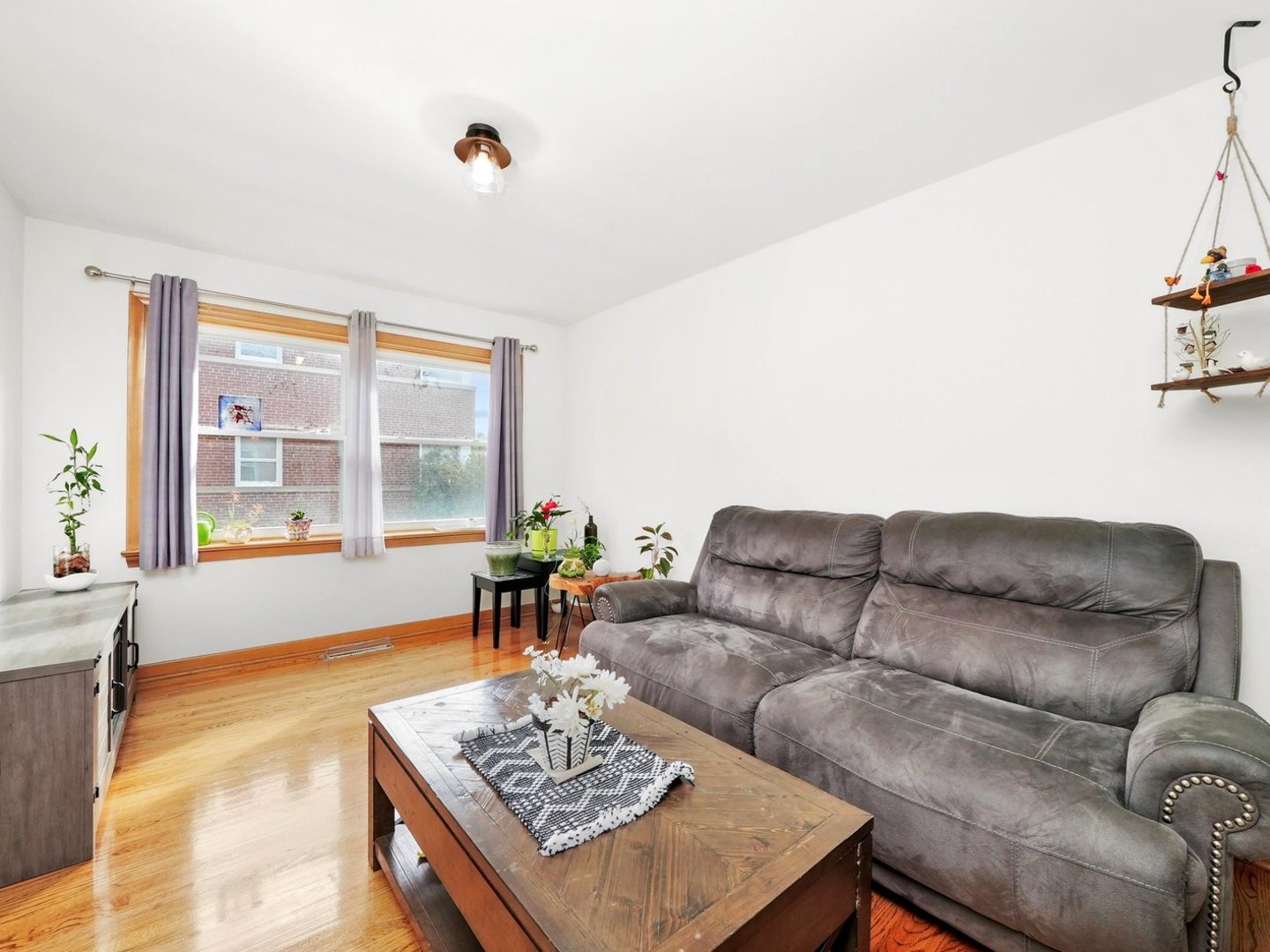 10351 Dickens Street Unit: 1W