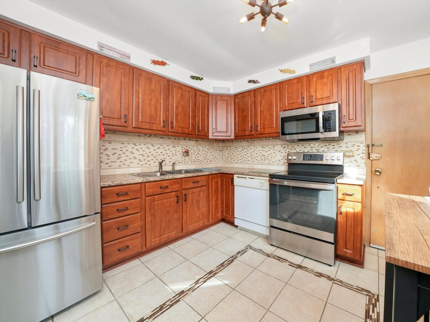 10351 Dickens Street Unit: 1W