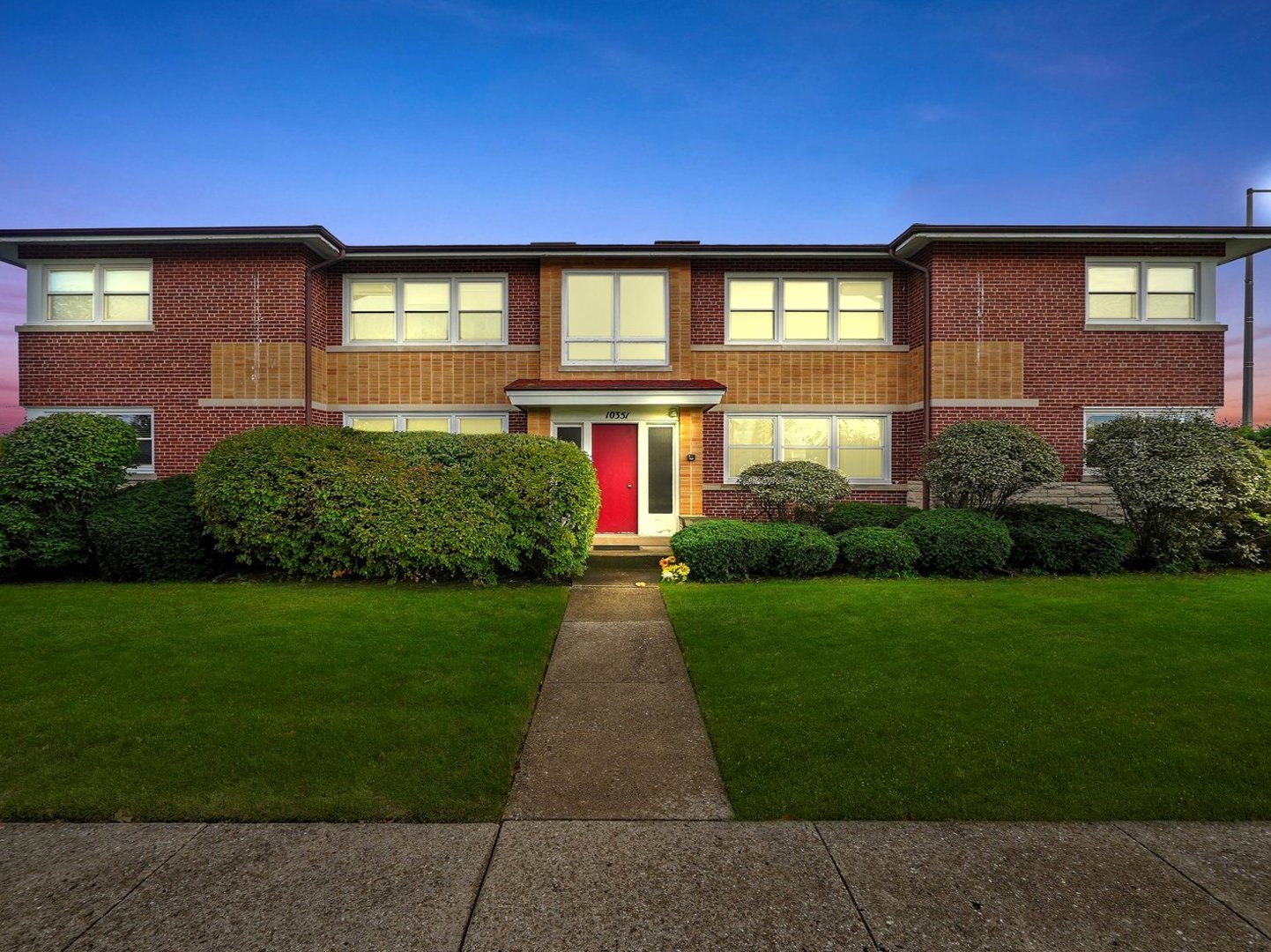 10351 Dickens Street Unit: 1W