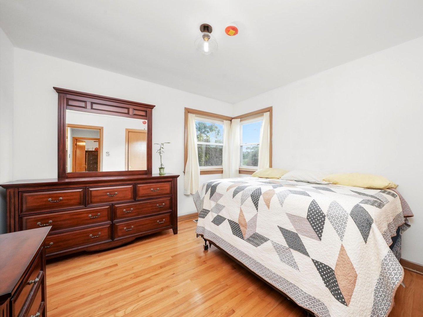10351 Dickens Street Unit: 1W
