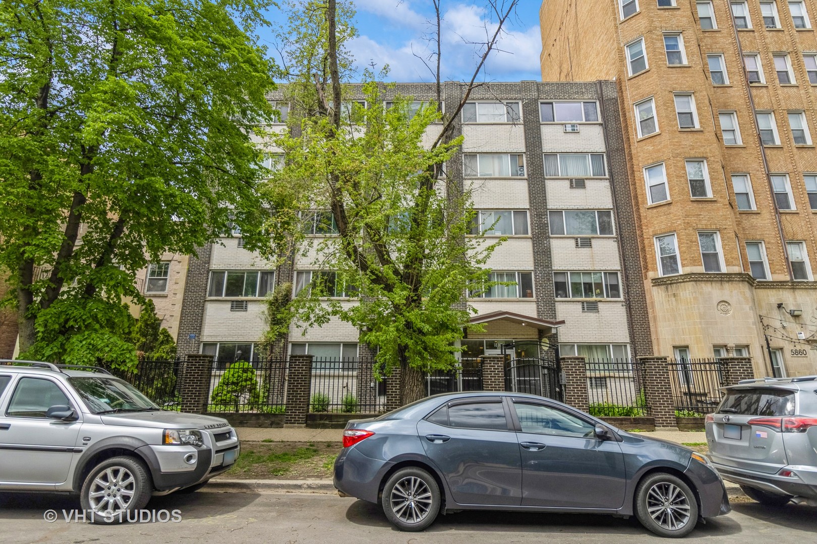 5854 N Kenmore Avenue Unit: 2B