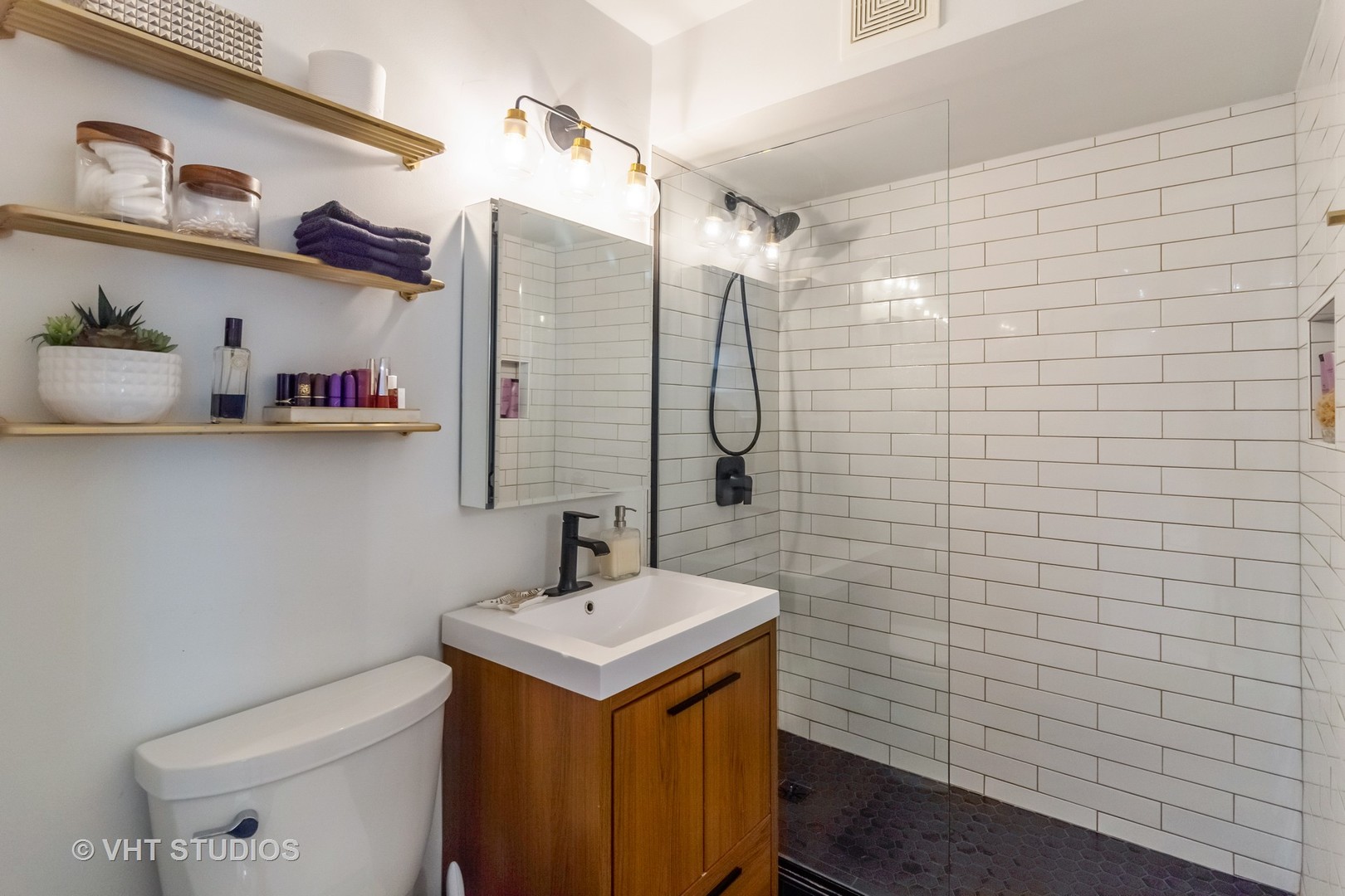 5854 N Kenmore Avenue Unit: 2B