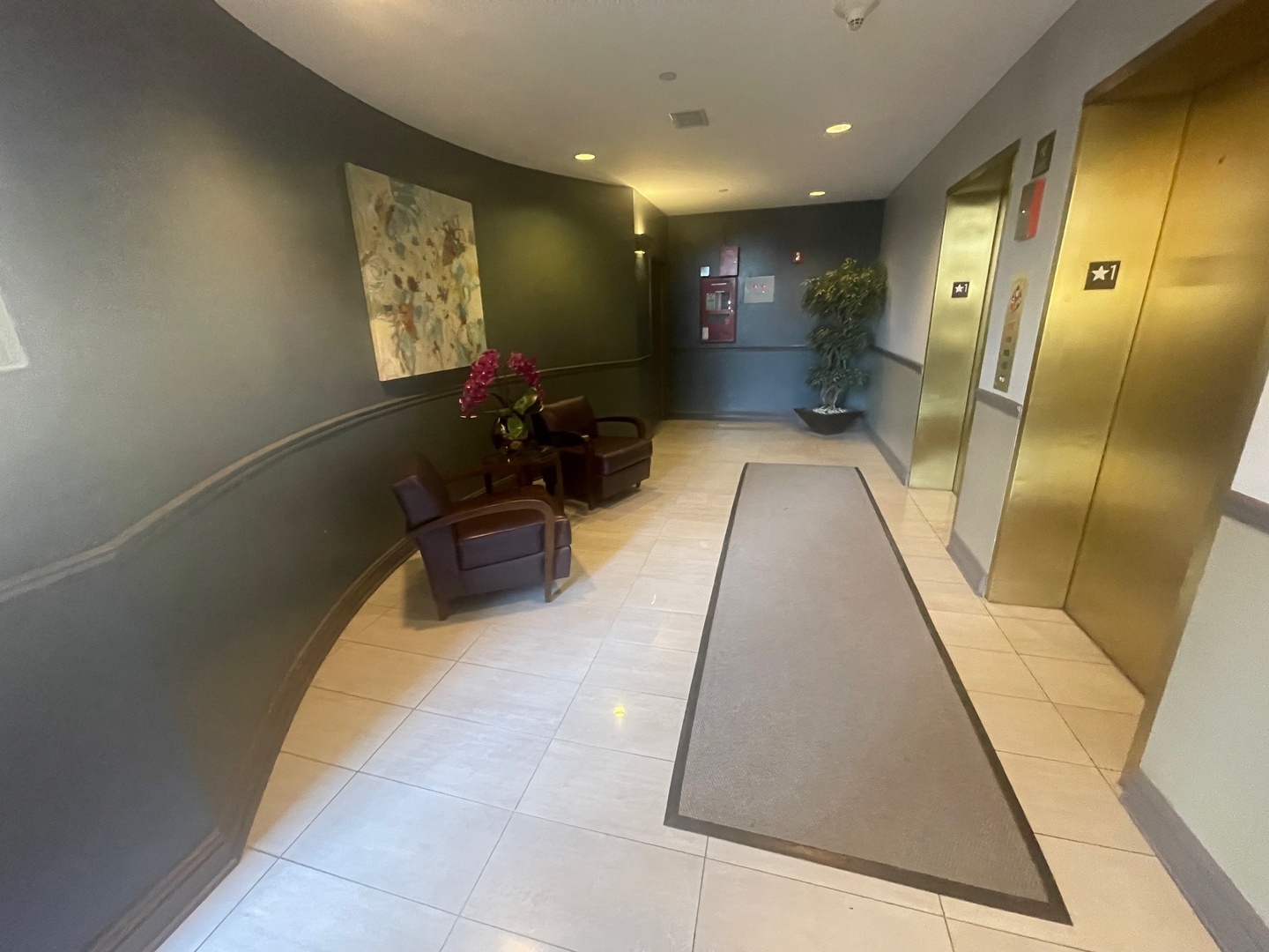 1700 Riverwoods Drive Unit: 406