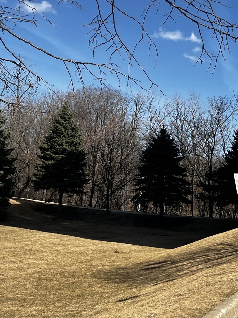 1700 Riverwoods Drive Unit: 406