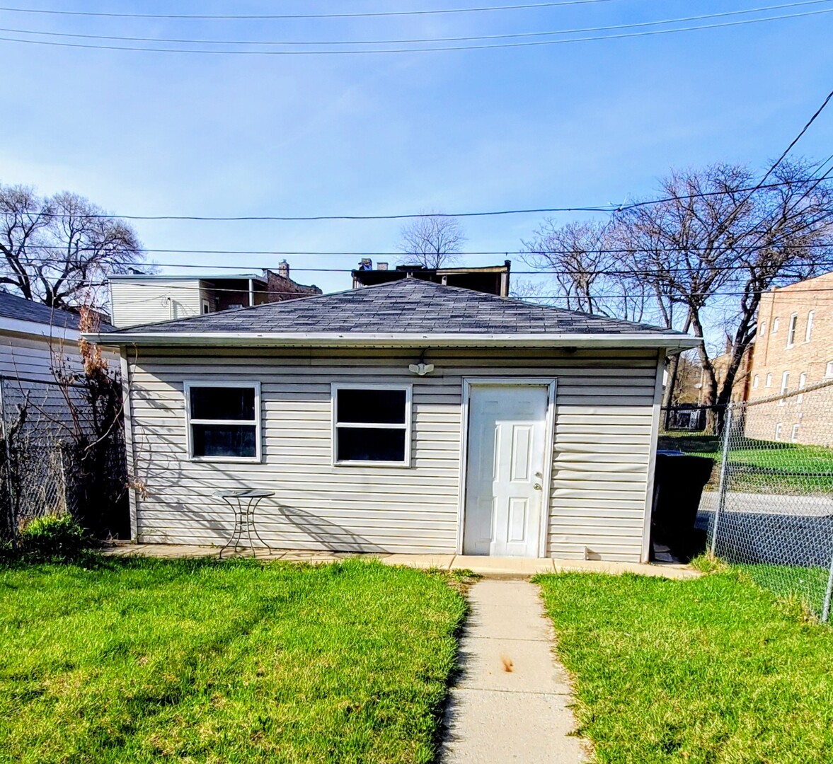 1440 E 72nd Street