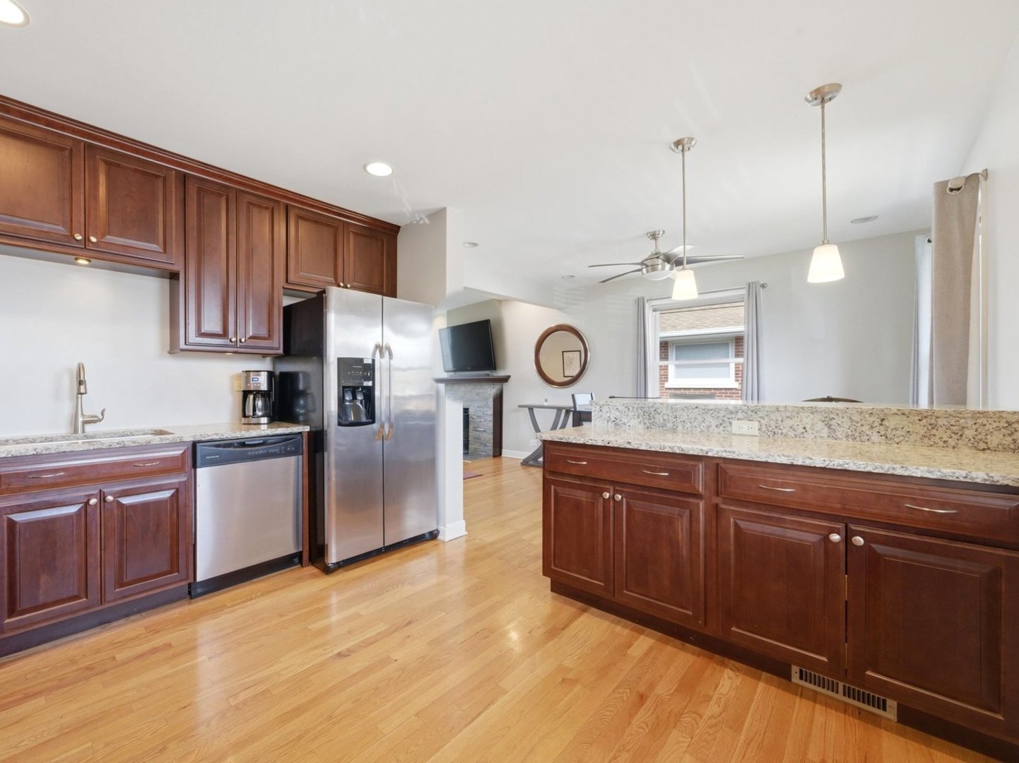 10265 Dickens Street