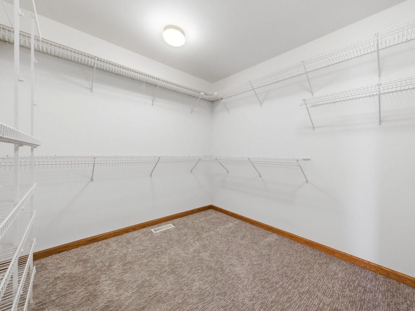 3098 Rosebrook Circle