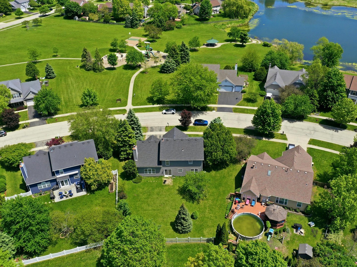 225 Parkside Lane