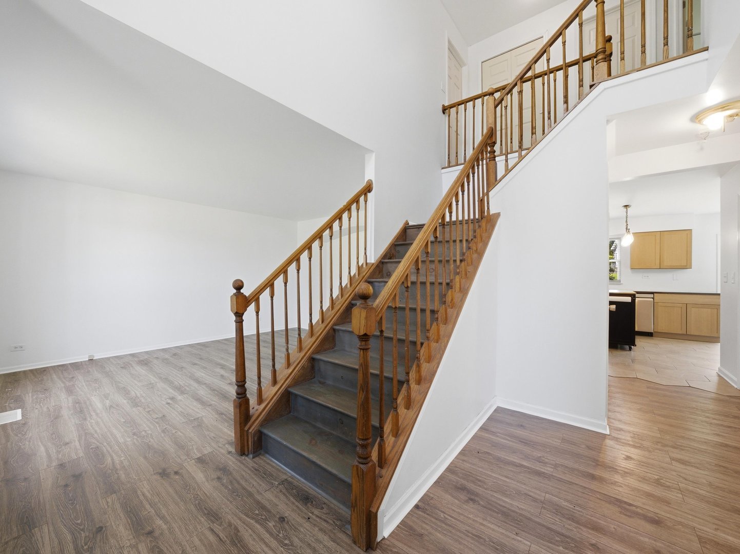 225 Parkside Lane