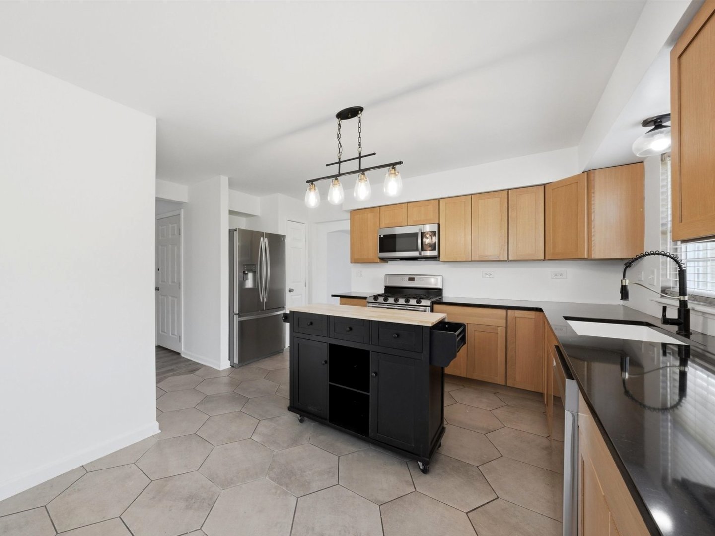 225 Parkside Lane