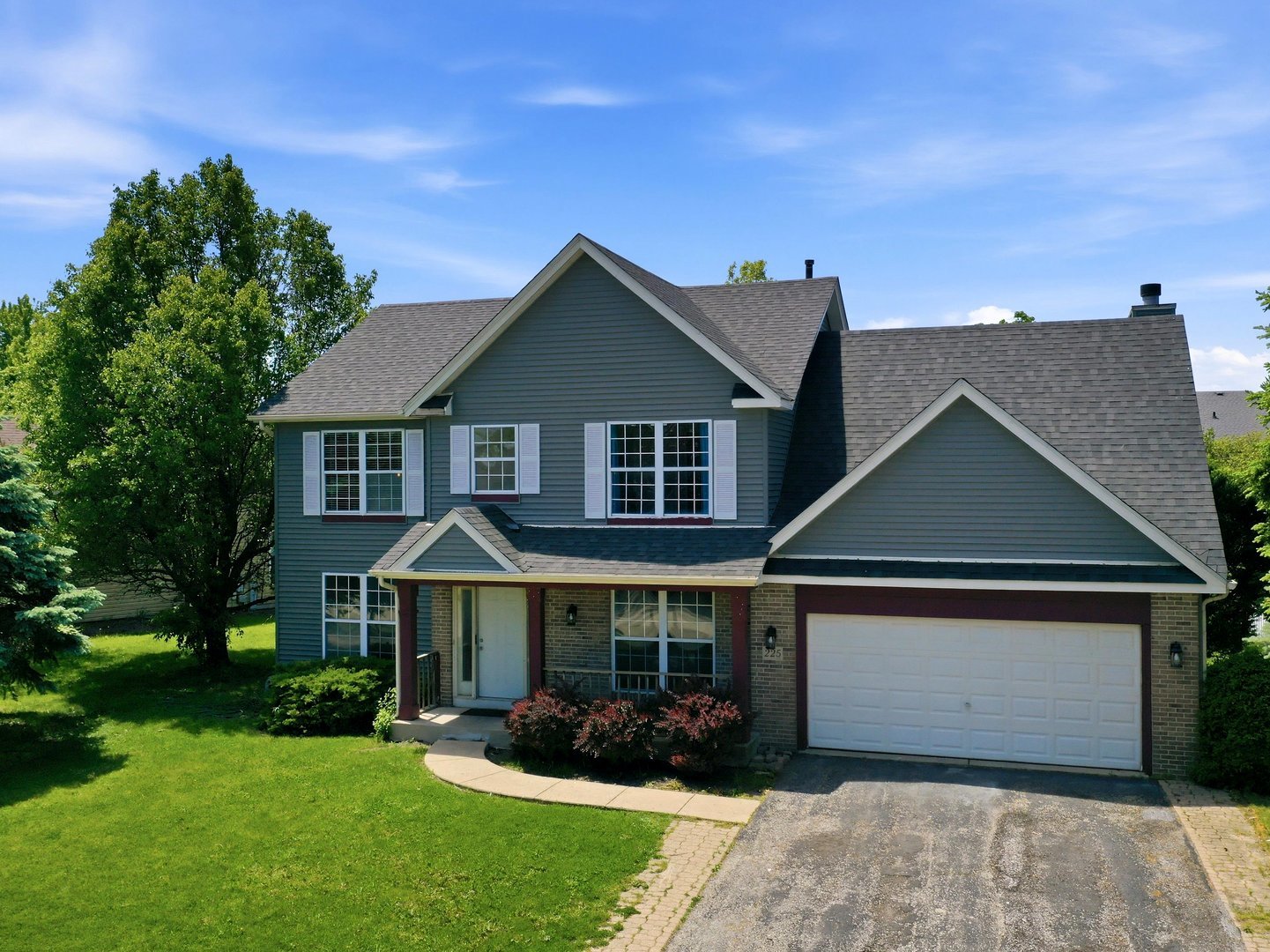 225 Parkside Lane