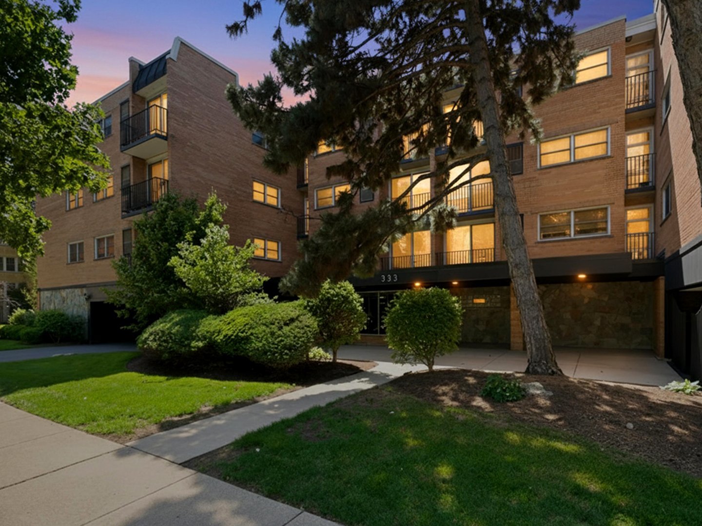 333 S EAST Avenue Unit: 306