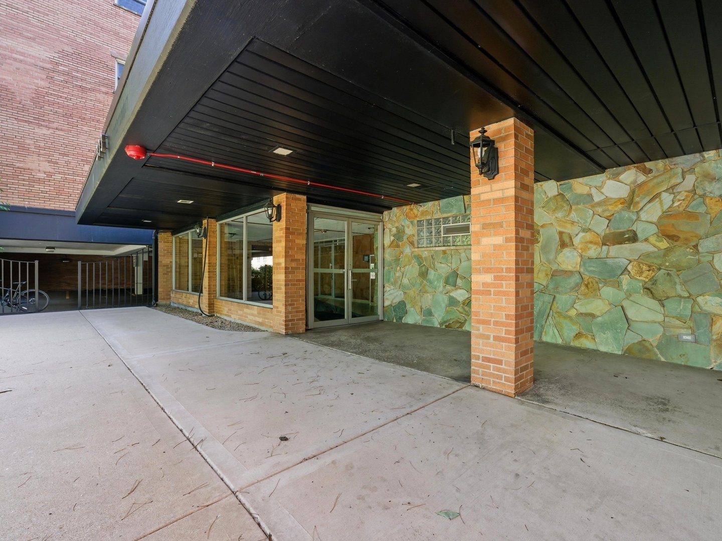 333 S EAST Avenue Unit: 306