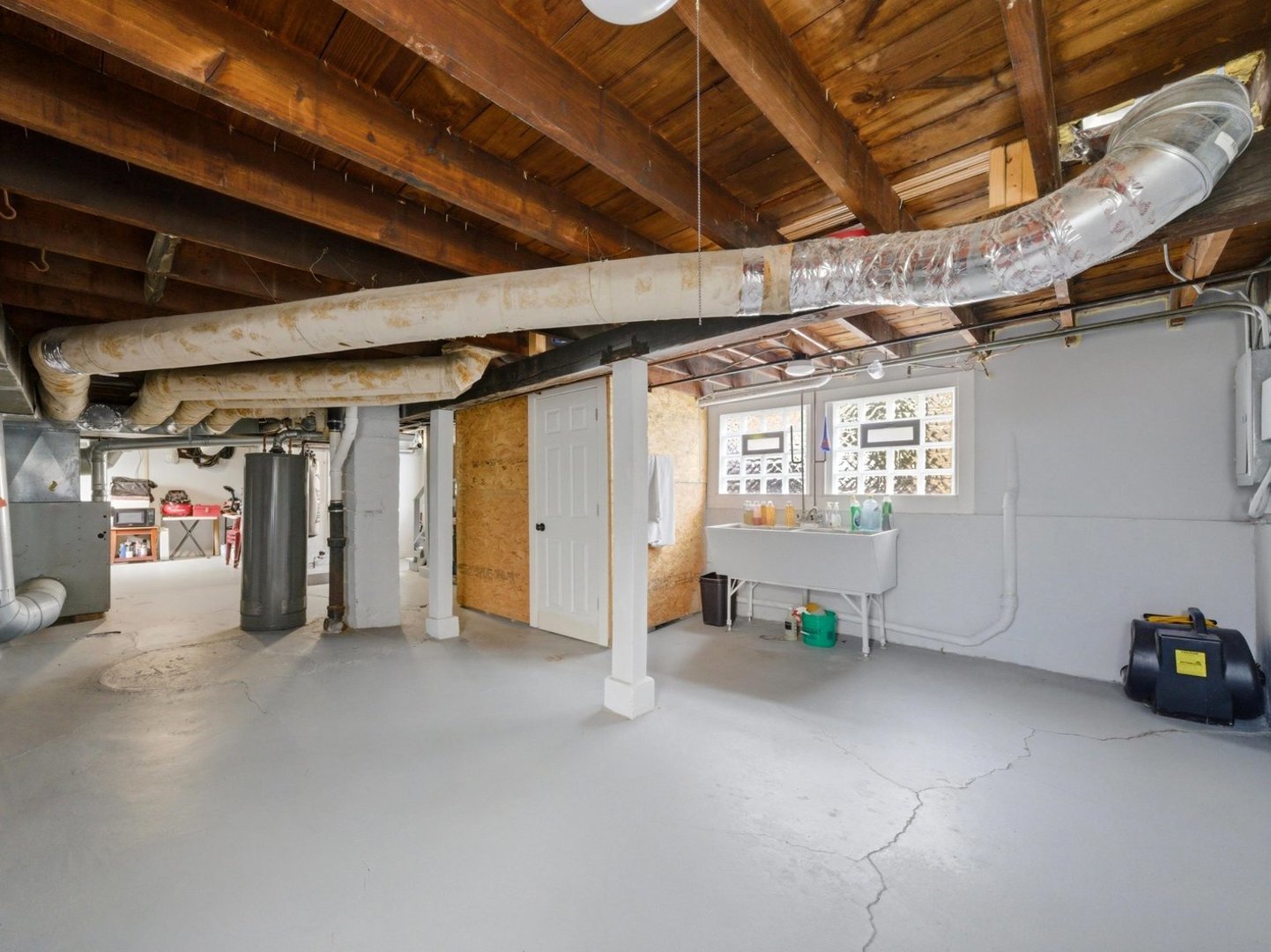 1627 S 14th Avenue