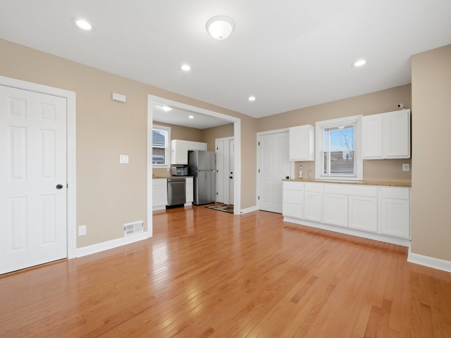 1627 S 14th Avenue