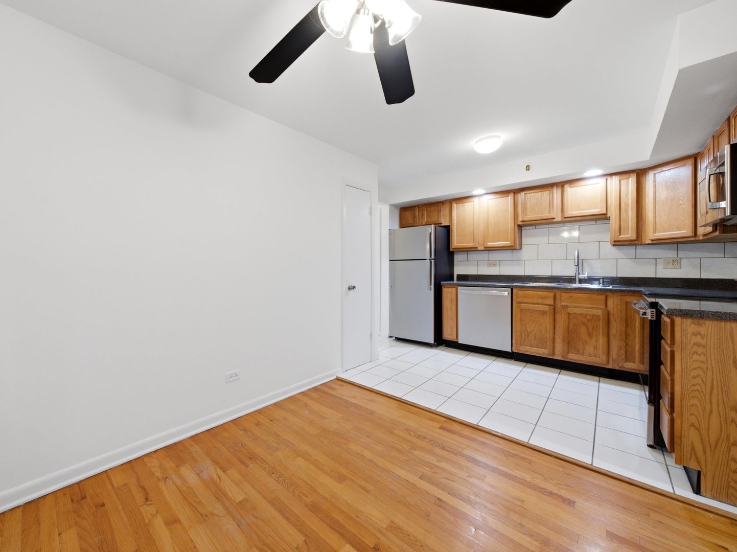 714 N Austin Boulevard Unit: 202