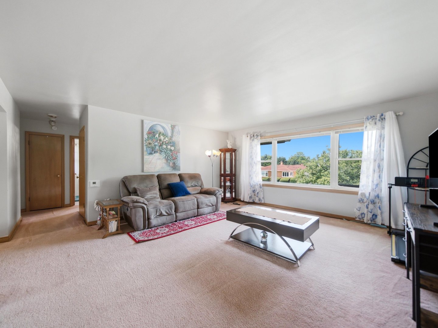 1421 Balmoral Avenue Unit: 2S