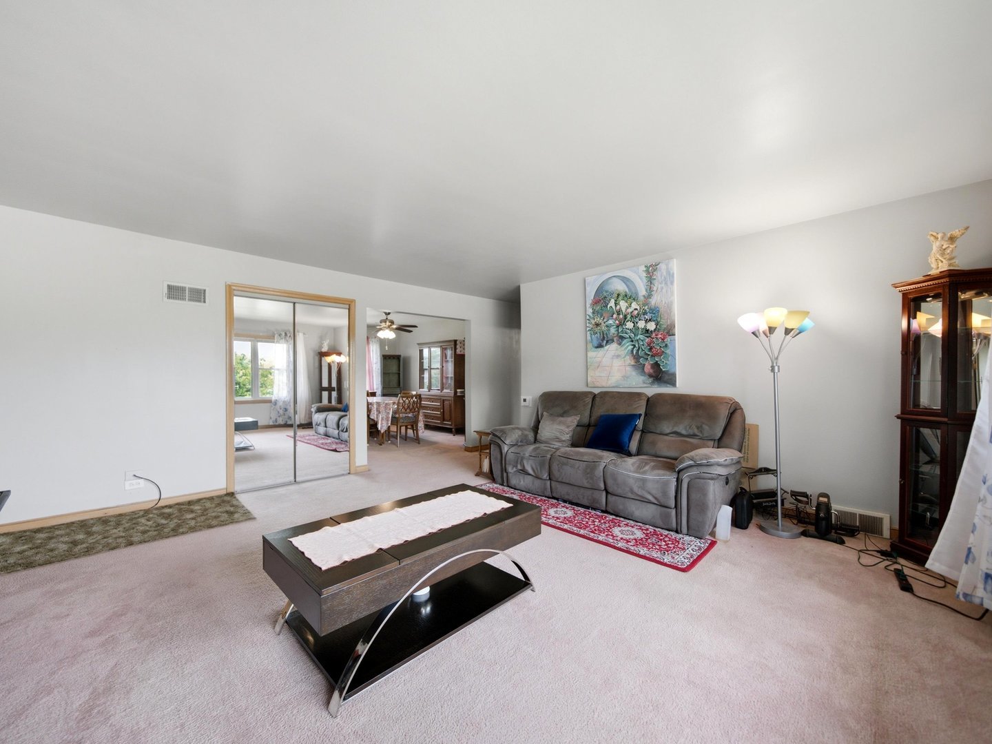 1421 Balmoral Avenue Unit: 2S