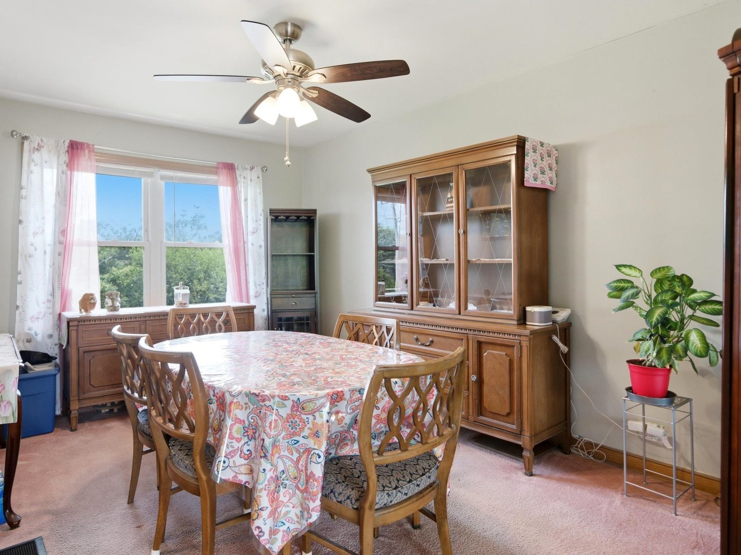 1421 Balmoral Avenue Unit: 2S