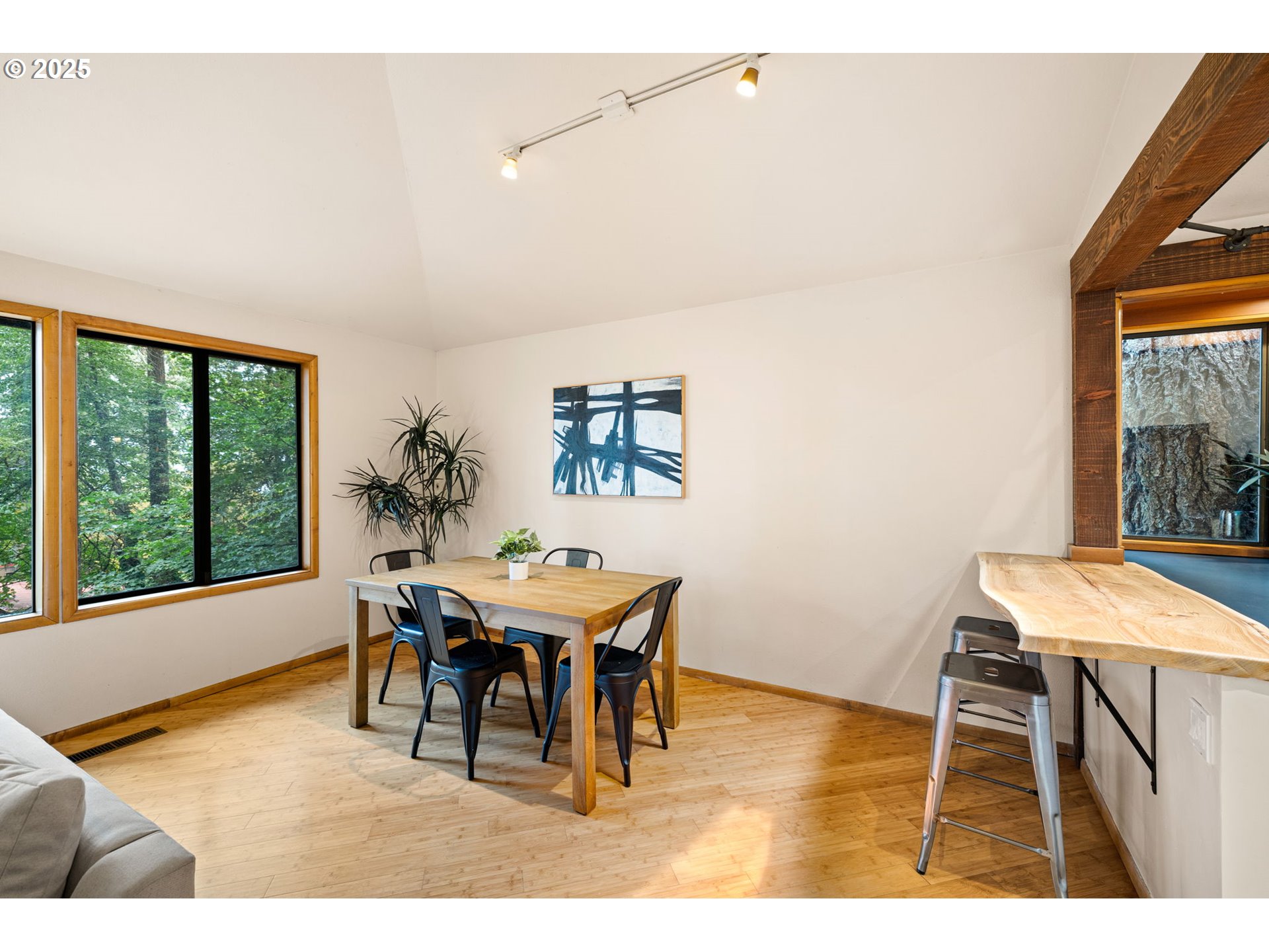 1175 FIR LN