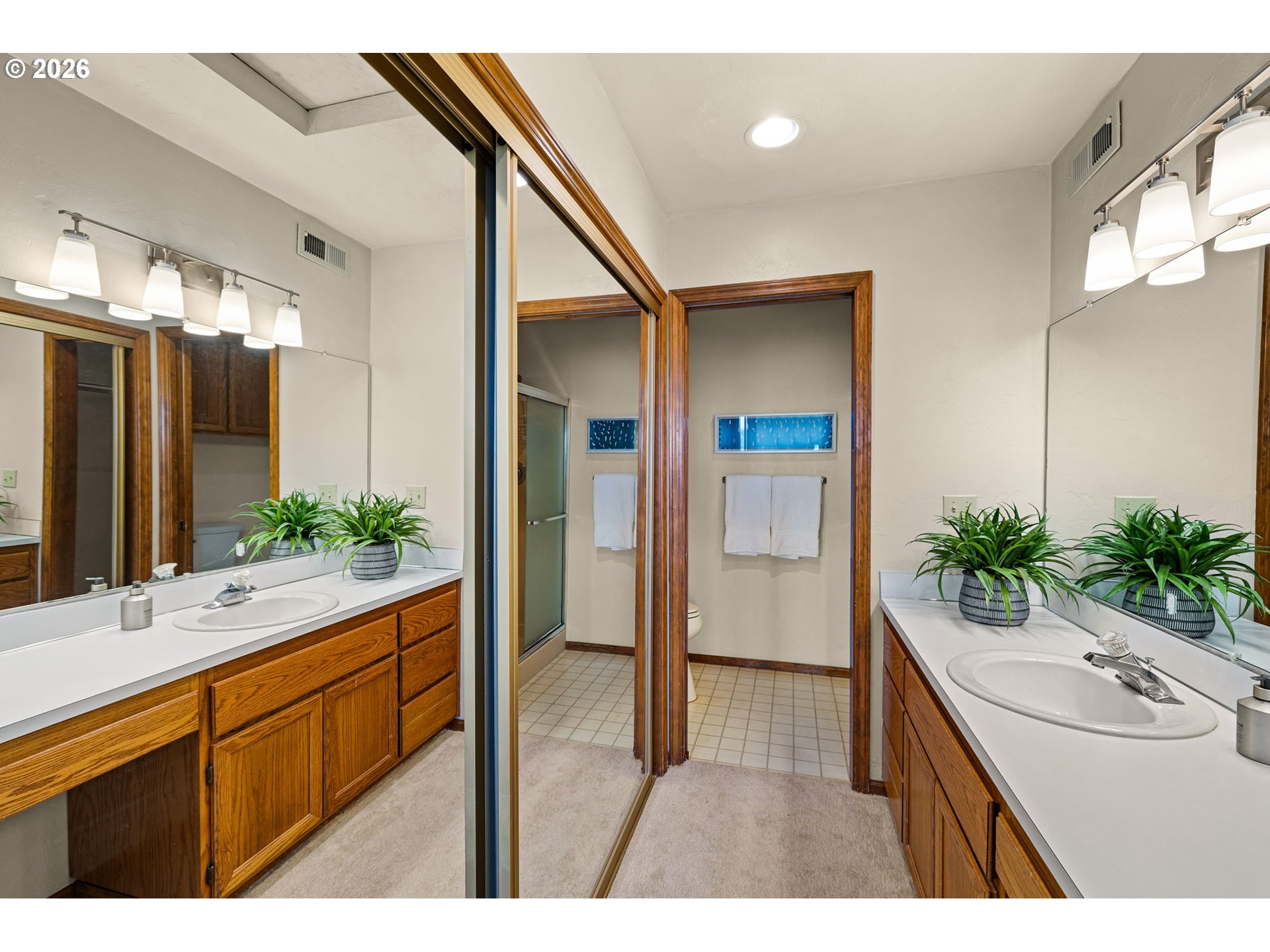 79 ROCKRIDGE DR