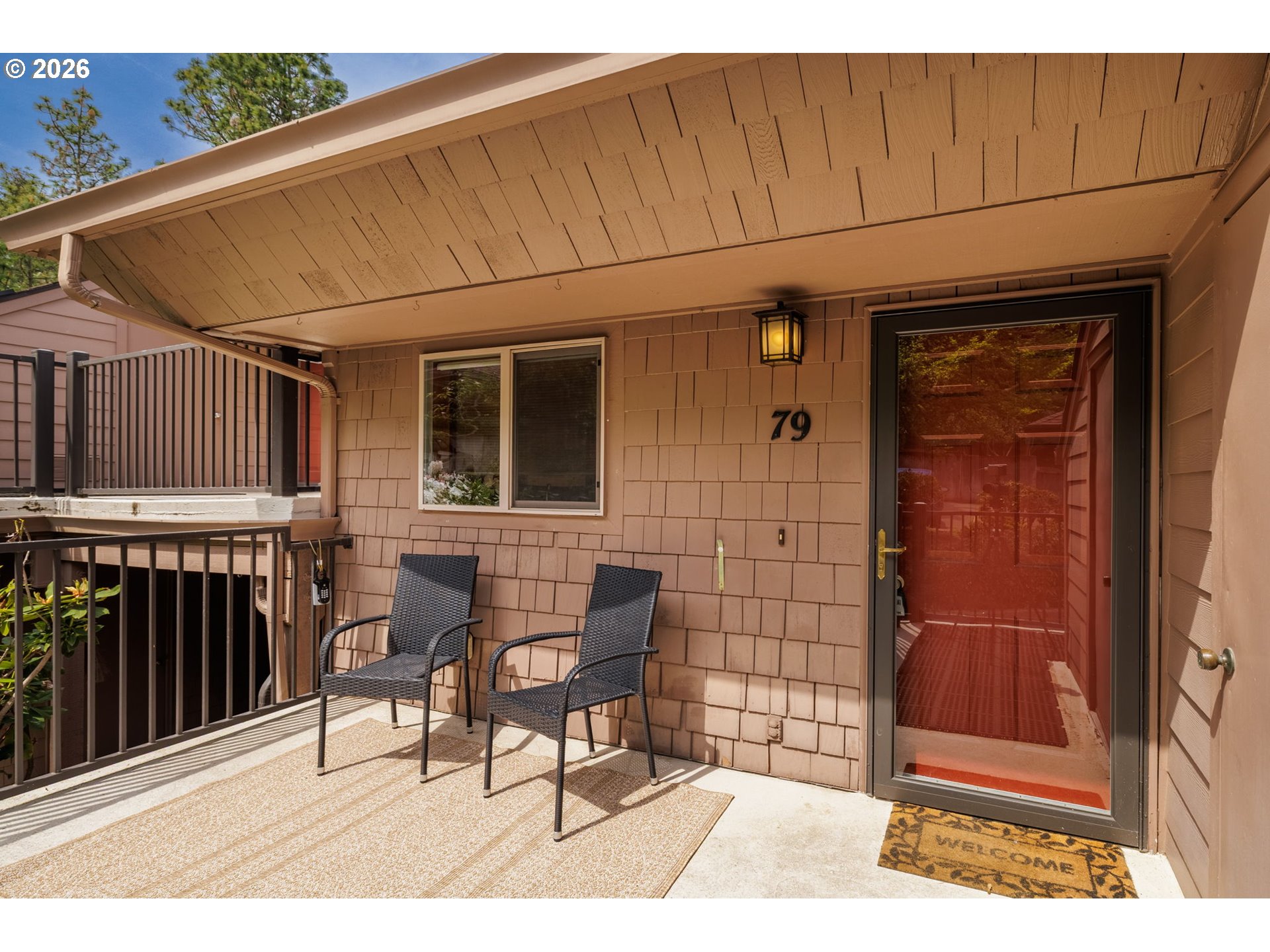 79 ROCKRIDGE DR