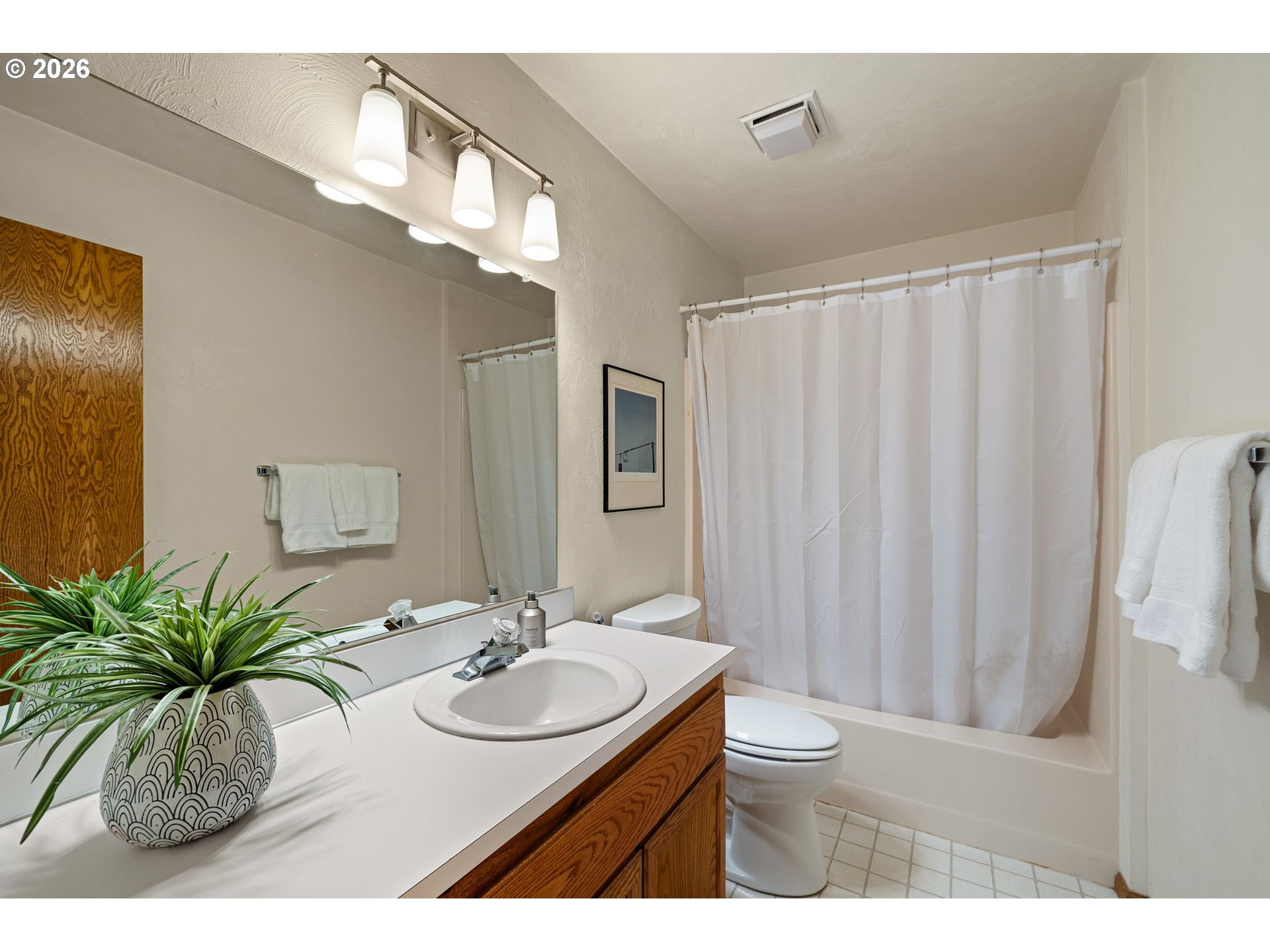 79 ROCKRIDGE DR