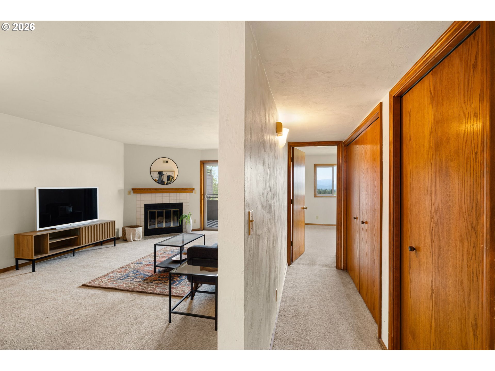 79 ROCKRIDGE DR