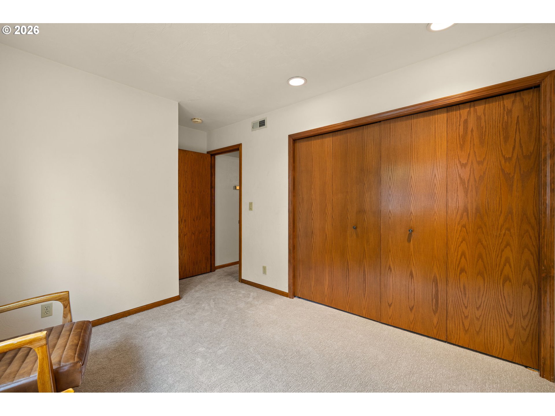 79 ROCKRIDGE DR
