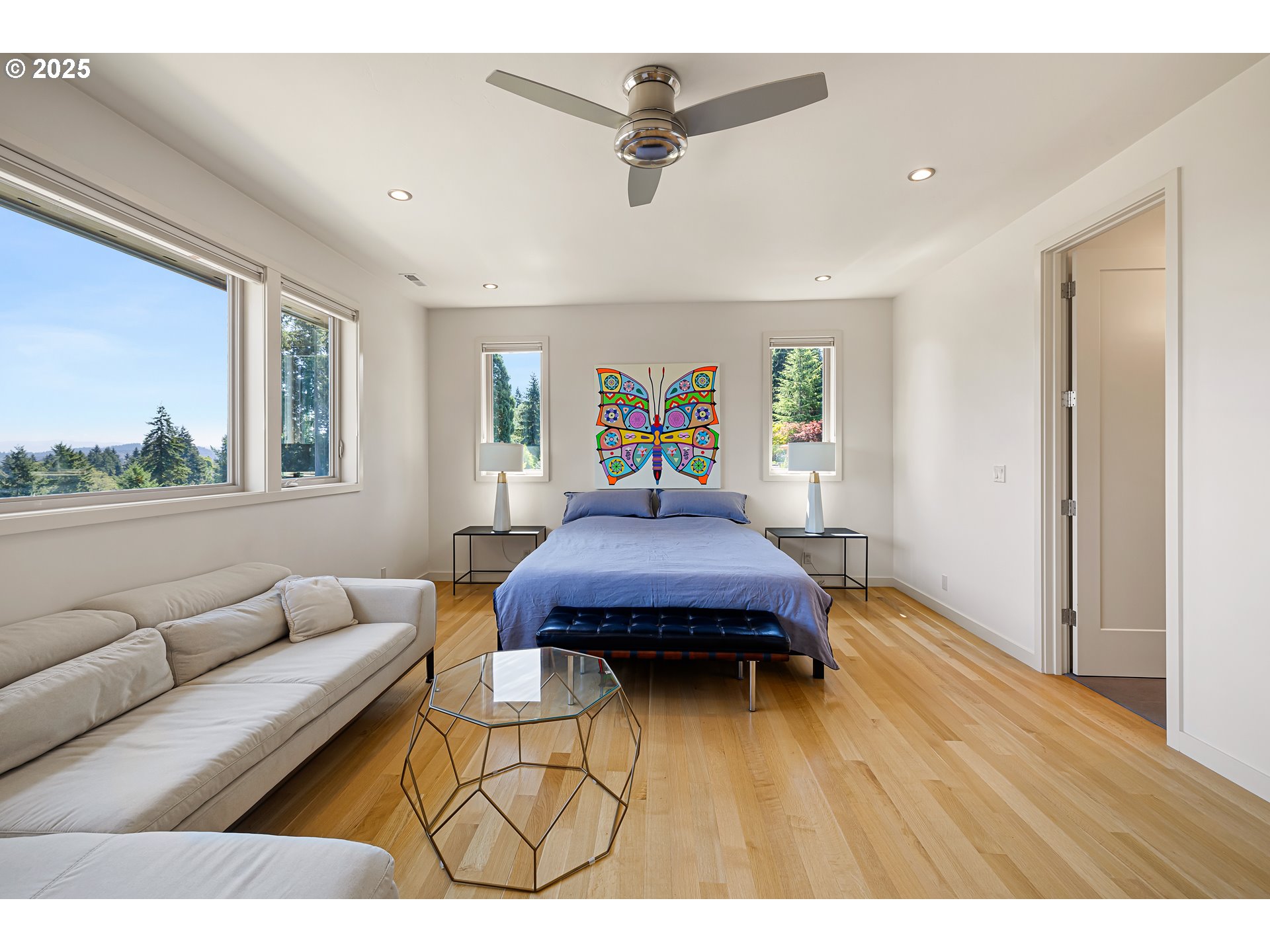 2490 PANORAMA DR